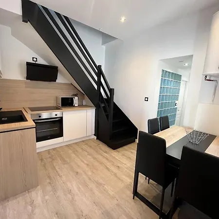 Duplex Pierre B Daire *